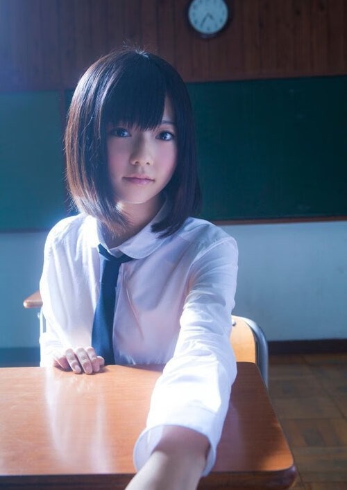 爱游戏登录入口-退役明星举办战术讲座，青年教练受益良多，退役体育明星